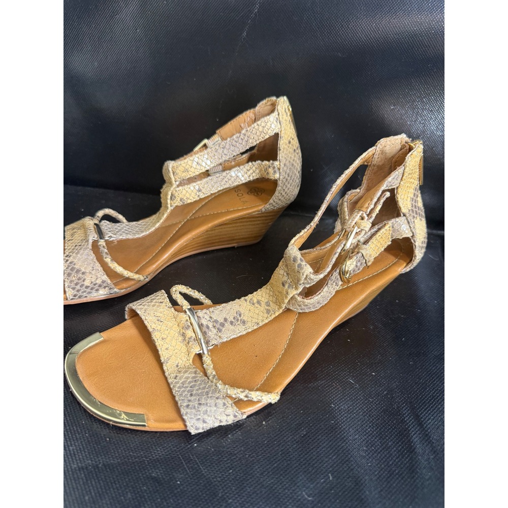 Isola Womens Snake Print Wedge Sandals T-Strap Gold Hardware Tan Grey Size‎ 6